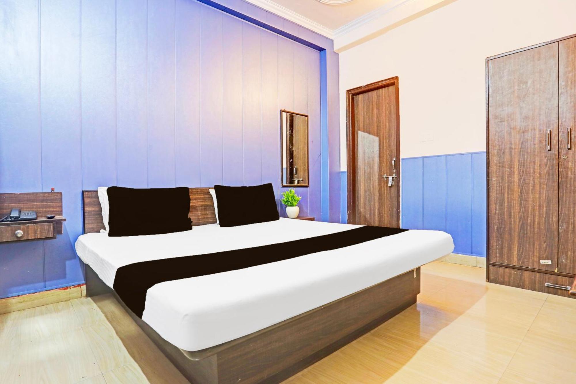 Hotel O Arvi Guest House Варанаси Екстериор снимка