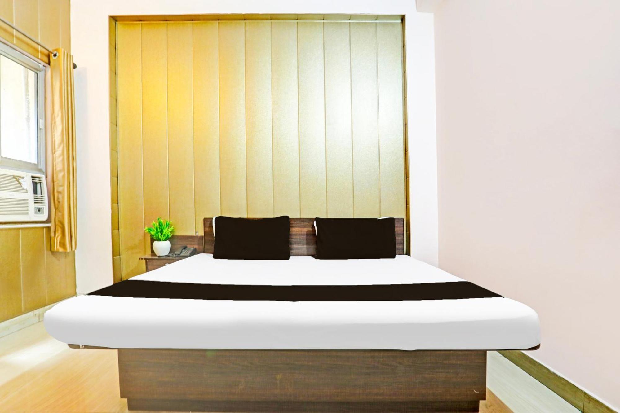 Hotel O Arvi Guest House Варанаси Екстериор снимка